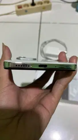 jual vivo y29 ram 8/128gb mulus pemakaiian cewe baru 1 hari