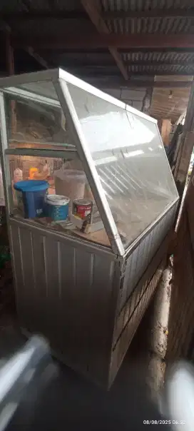 Etalase, Apa adanya aja