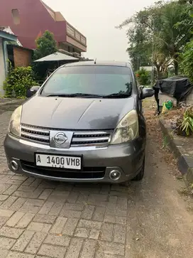 Dijual Mobil Keluarga