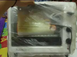 Di jual oven masih baru