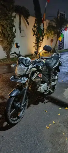 Dijual vixion old 2010 lengkap halus