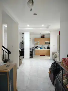 Dijual Rumah Bagus Dalam Cluster di Modernland, Tangerang