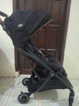 Di jual stroler joie signature tourist