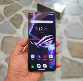 ASUS ROG Phone 8  GEN 13, 12GB RAM, 256 MEMORY, 6,78” FHD+ OLED 120HZ