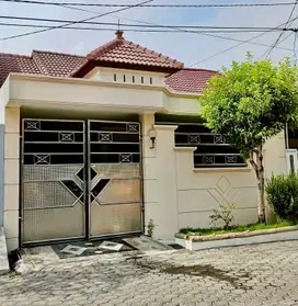 DIJUAL RUMAH TAMAN PONDOK INDAH WIYUNG SEMI FURNISH DEKAT PAKUWON MAL