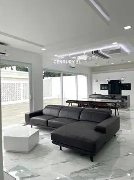 Rumah Bagus Siap Huni Di Cluster Emerald Mansion Lippo Cikarang