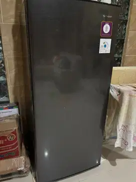Dijual Kulkas sharp 1 pintu