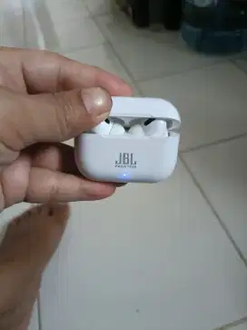 Hensed bluetooth JBL original suara kencang bass mantep batrei awet