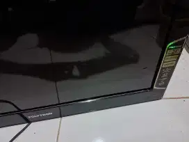 Tv polytron LED 24 inci