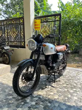 KAWASAKI W175 SE