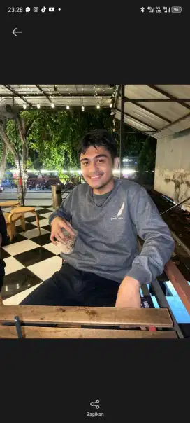 LAGI NYARI LOKER
