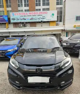 HRV Prestige AT 2015 hitam sunroof Dp 25 jt