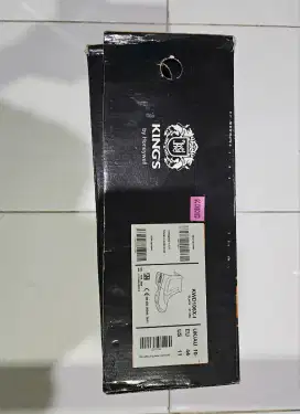BU Jual cepat, sepatu safety merk King's 44