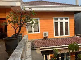 Rumah strategis - Cilandak