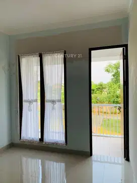 Rumah Siap Huni Di Graha Raya Bagus Dan Terawat  3537