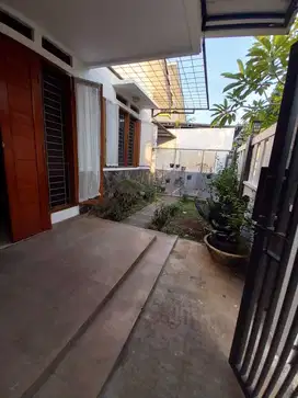 Rumah minimalis keren - Pamulang Barat