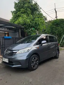 Honda Freed 2013 Bensin