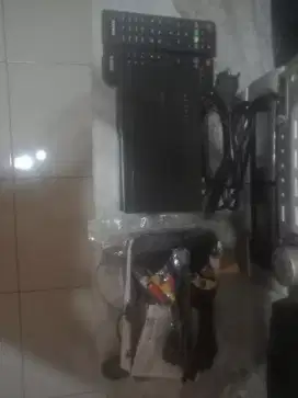 STB MATRIX APPLE MERAH NORMAL NOMINUS REMOTE ORI KEL.ANTENA &KABEL RCA