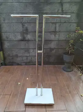 Stand Hanger Bahu Minimalis Modern Stainless Steel