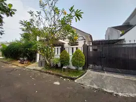 rumah strategis di pamulang