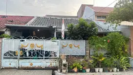 Sewa/kontrak rumah 4 kamar tahunan/bulanan