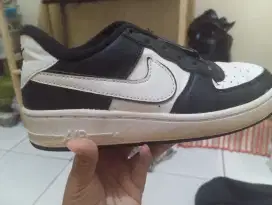 Sepatu nike air 1 black white