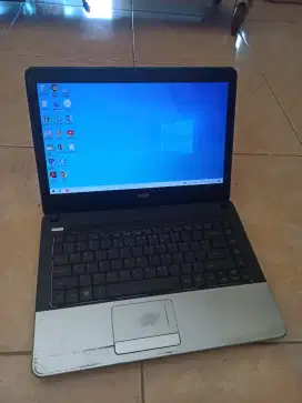 Laptop Acer,core i5, baterai baru