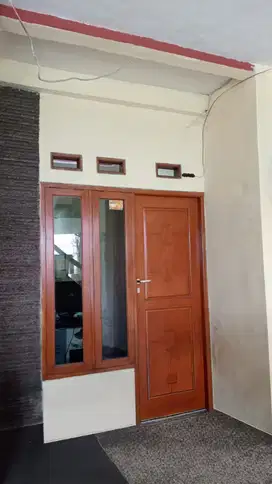 Di jual cepat rumah ,di cempaka sari v harapan mulya Kemayoran Jakarta