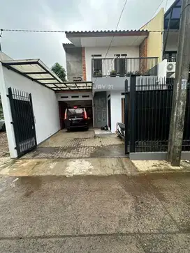 Rumah Cantik 2 Siap Huni Strategis Di Jombang Ciputat Wt16858