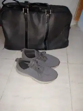 Sepatu buat lari NB