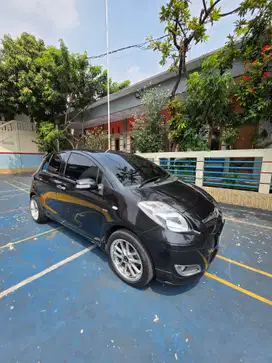 Toyota Yaris 2010 E Manual