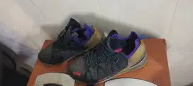 SEPATU NIKE SIZE 42 ORI