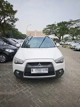 Mitsubishi Outlander PX 2013 AT Matic Panoramic Sunroof