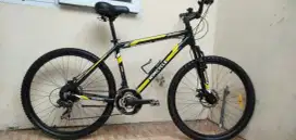 Bismillah jual cepat butuh dana sepeda MTB Wimcycle normal siap pakai
