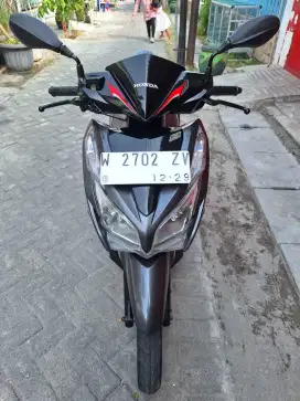 Vario 125 2014 plat w sda kondisi sgt bagus siap pakai