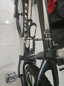 Sepeda element Monocoque carbon , ringan