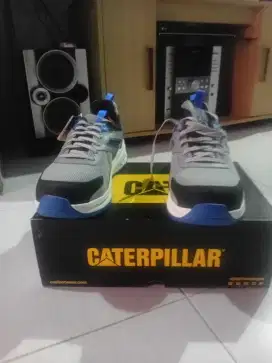 Sepatu safety caterpilar (Baru)