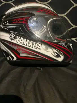 helem yamaha ori size L