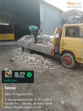 Urugan puing dan buang sampah