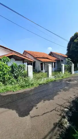 Dijual Rumah Luas Dibawah Pasaran Beji Kota Depok