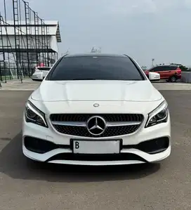 Mercedez Benz CLA200 AMG line 2016