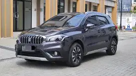 KM14rb// Suzuki SX4 SCROSS AT 2022 HRV BALENO Atto Brio ignis WRV City