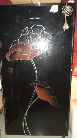Kulkas Lemari Es Polytron