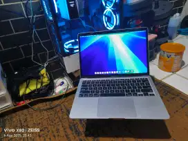 Macbook Air M1 8/256 Mulus Normal Siap Pakai