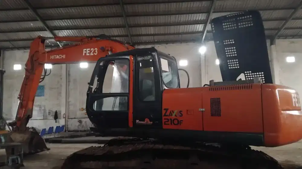 Dijual Hitachi zaxis 210F tahun 2012