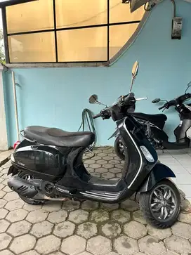 Vespa LX 125 iget 2021 Hitam LOW KM