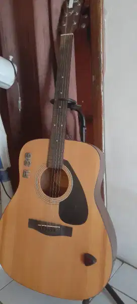 Gitar Yamaha FX 310 Bekas – Akustik Elektrik, Kondisi Bagus