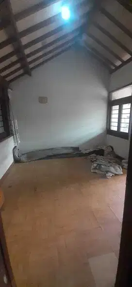 Dijual rumah di komplek pharmindo bandung