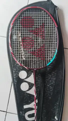 Yonex 100zz kondisi 96%