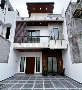 Rumah Modern dengan Rooftop dan Taman dalam Cluster akses utama
